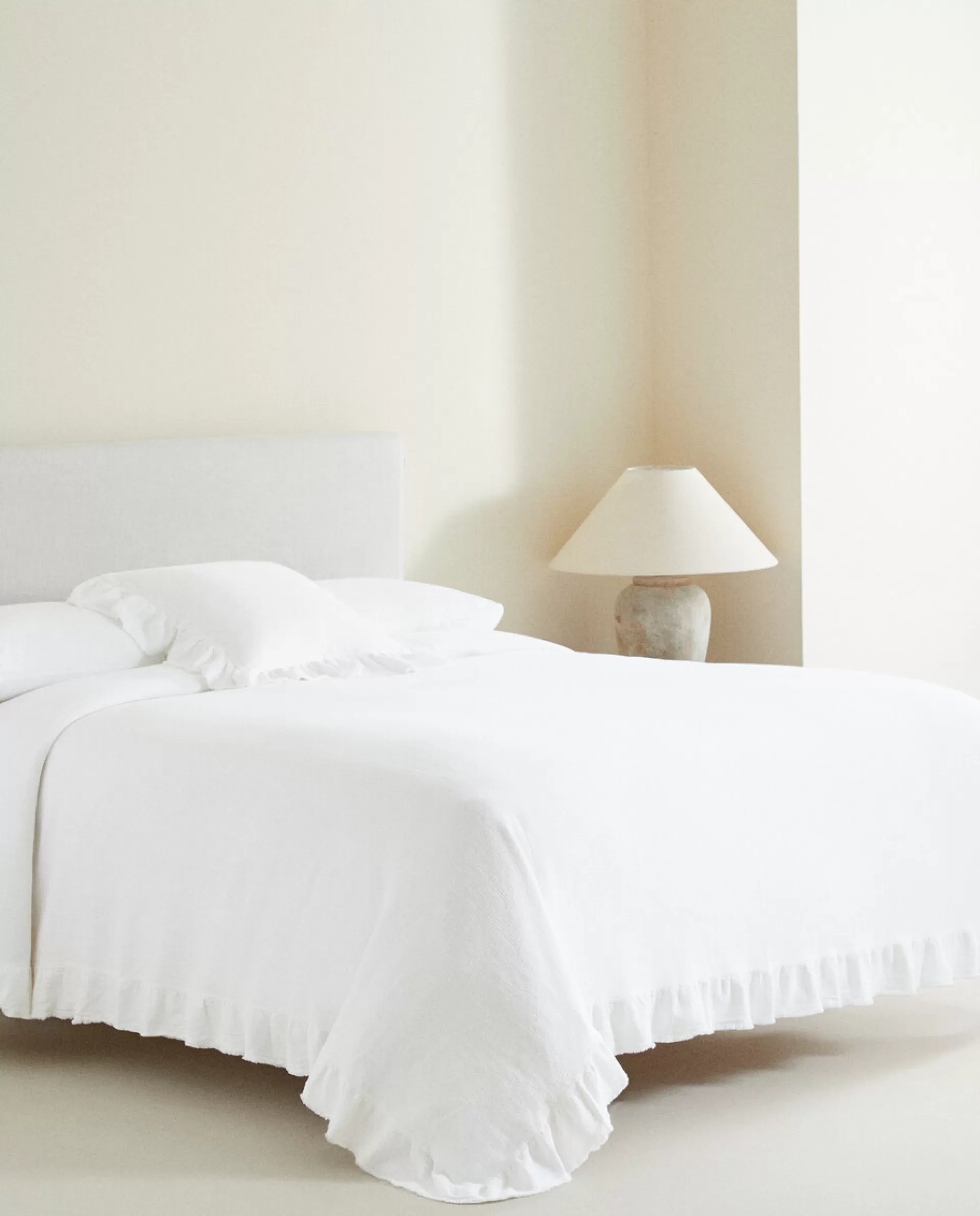 ZARA Home Ruffle Trim Bedspread White Fashion