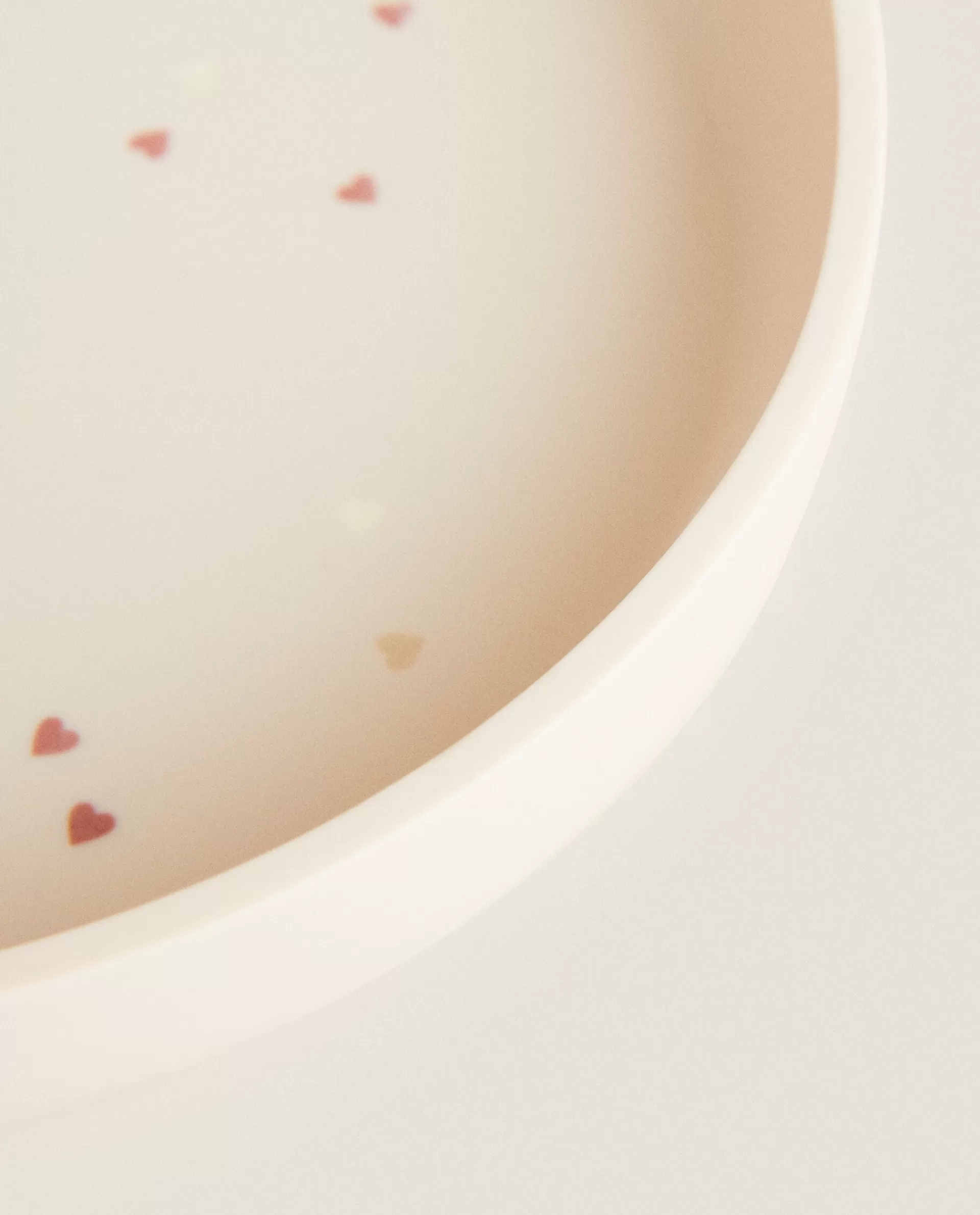 silicone_heart_plate_4-1.webp ZARA Home Silicone Heart Plate Pink Shop