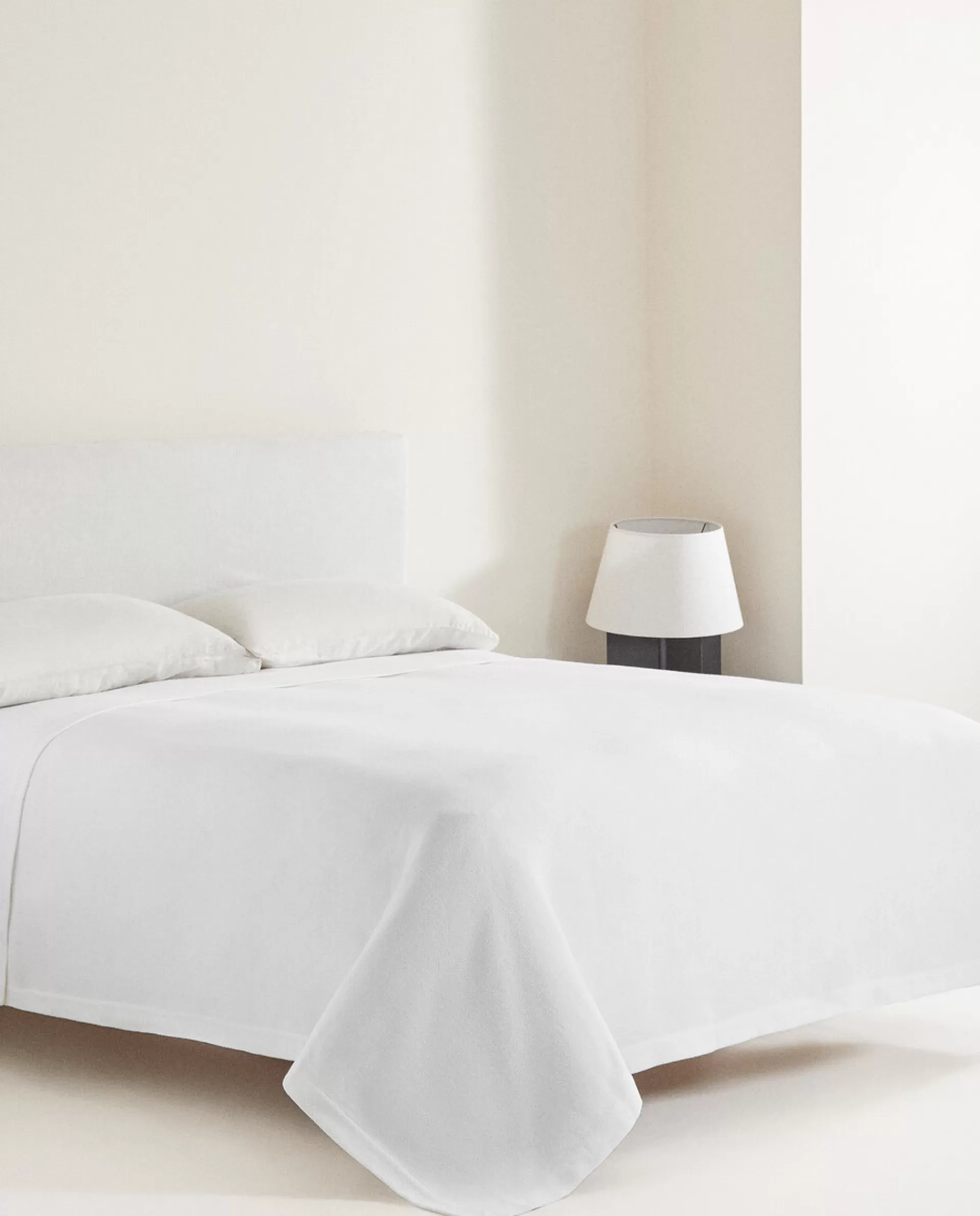 ZARA Home Solid Color Cotton Bedspread White Outlet
