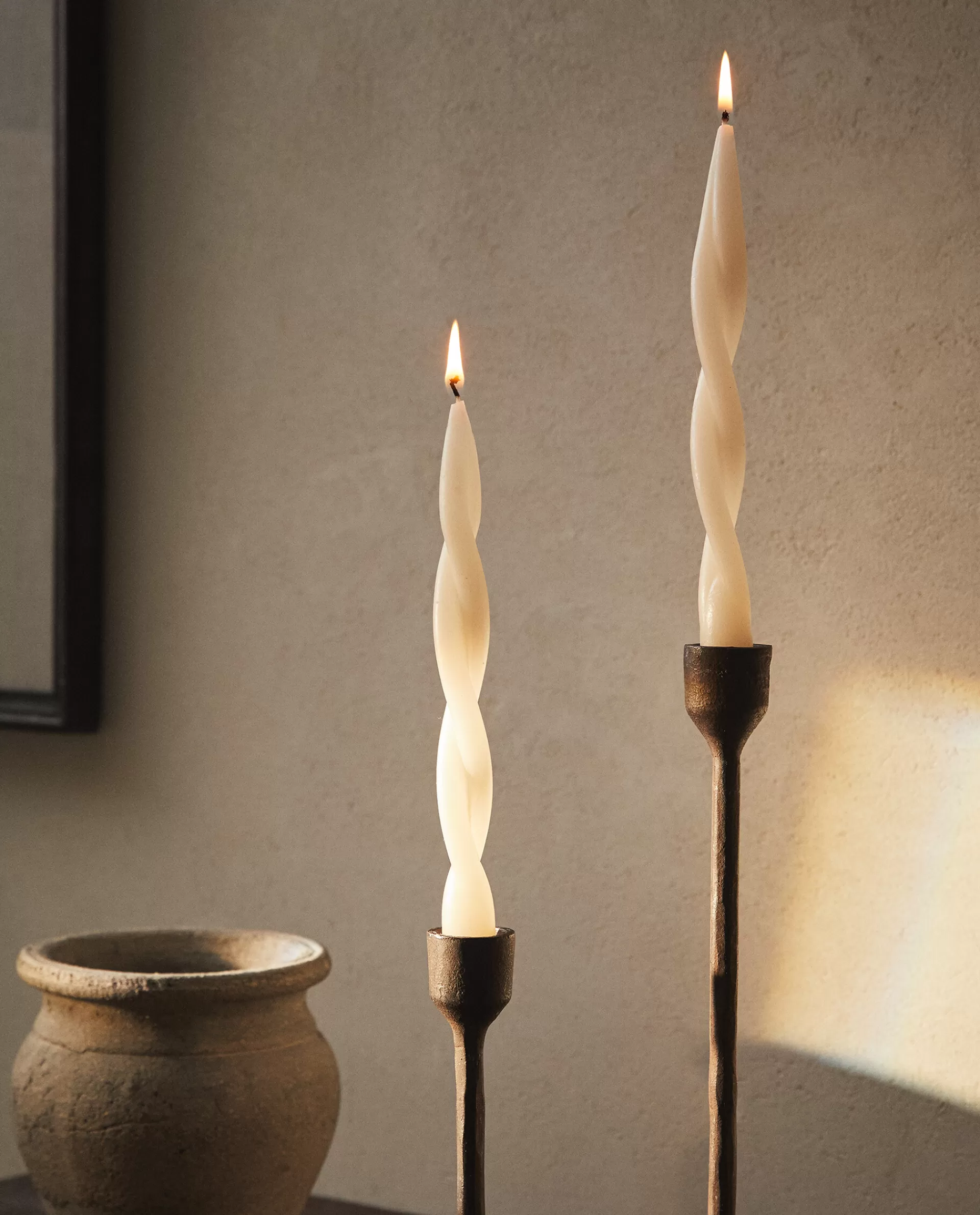 spiral_candle_pack_of__2-4.webp ZARA Home Spiral Candle (Pack Of 3) Ecru Clearance