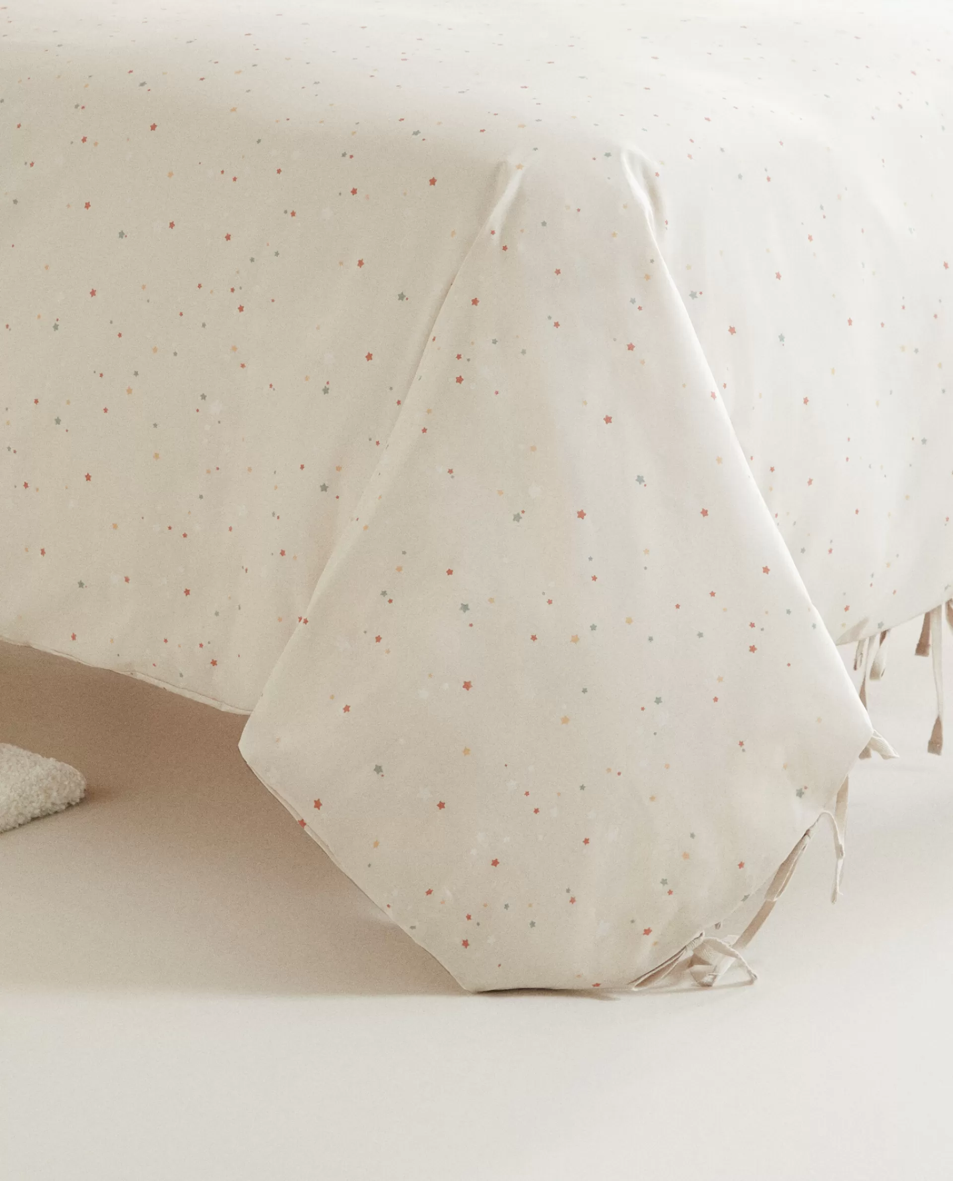star_duvet_cover_4-1.webp ZARA Home Star Duvet Cover Multicolored Online
