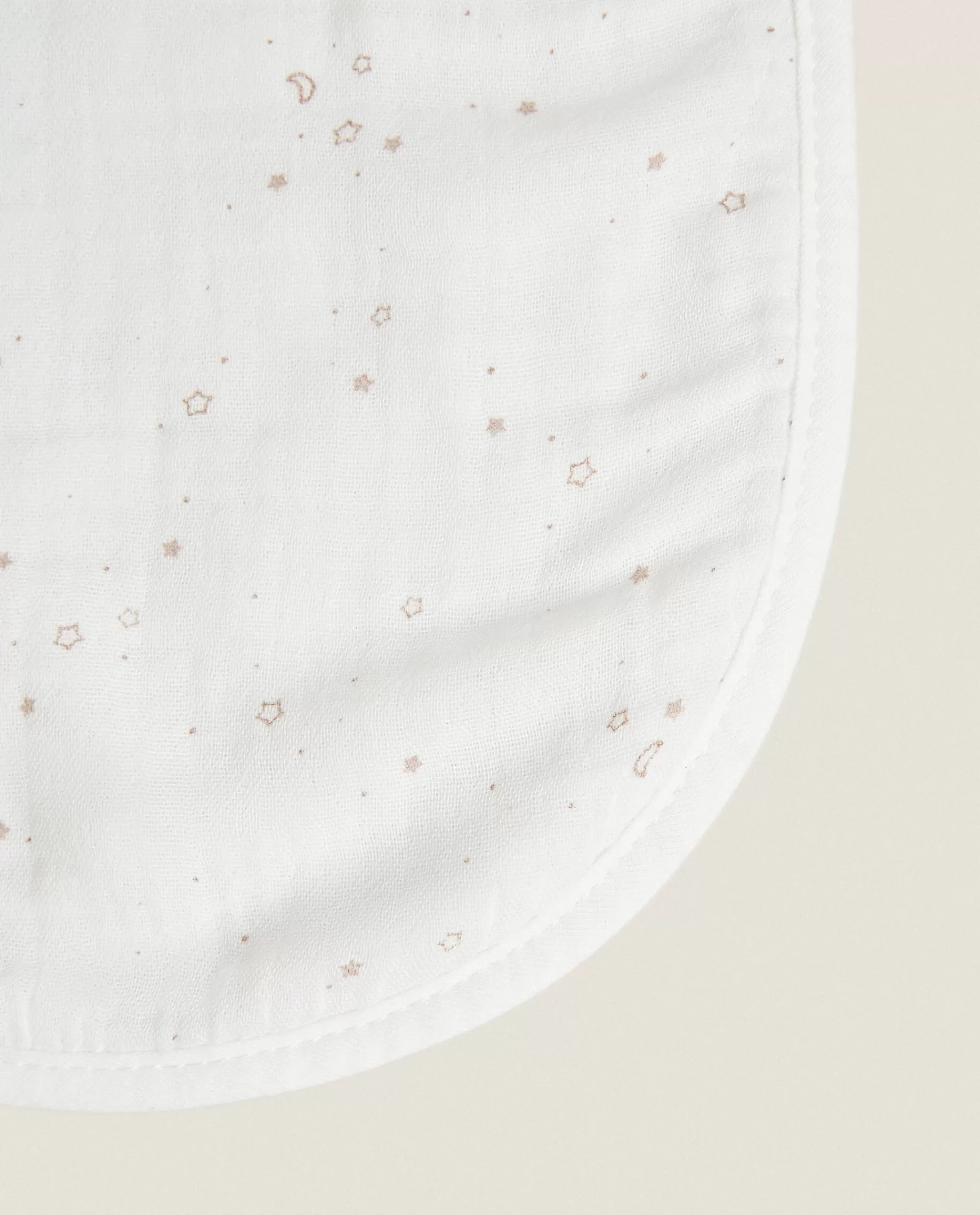 star_print_shoulder_bib_4-1.webp ZARA Home Star Print Shoulder Bib Oyster White New