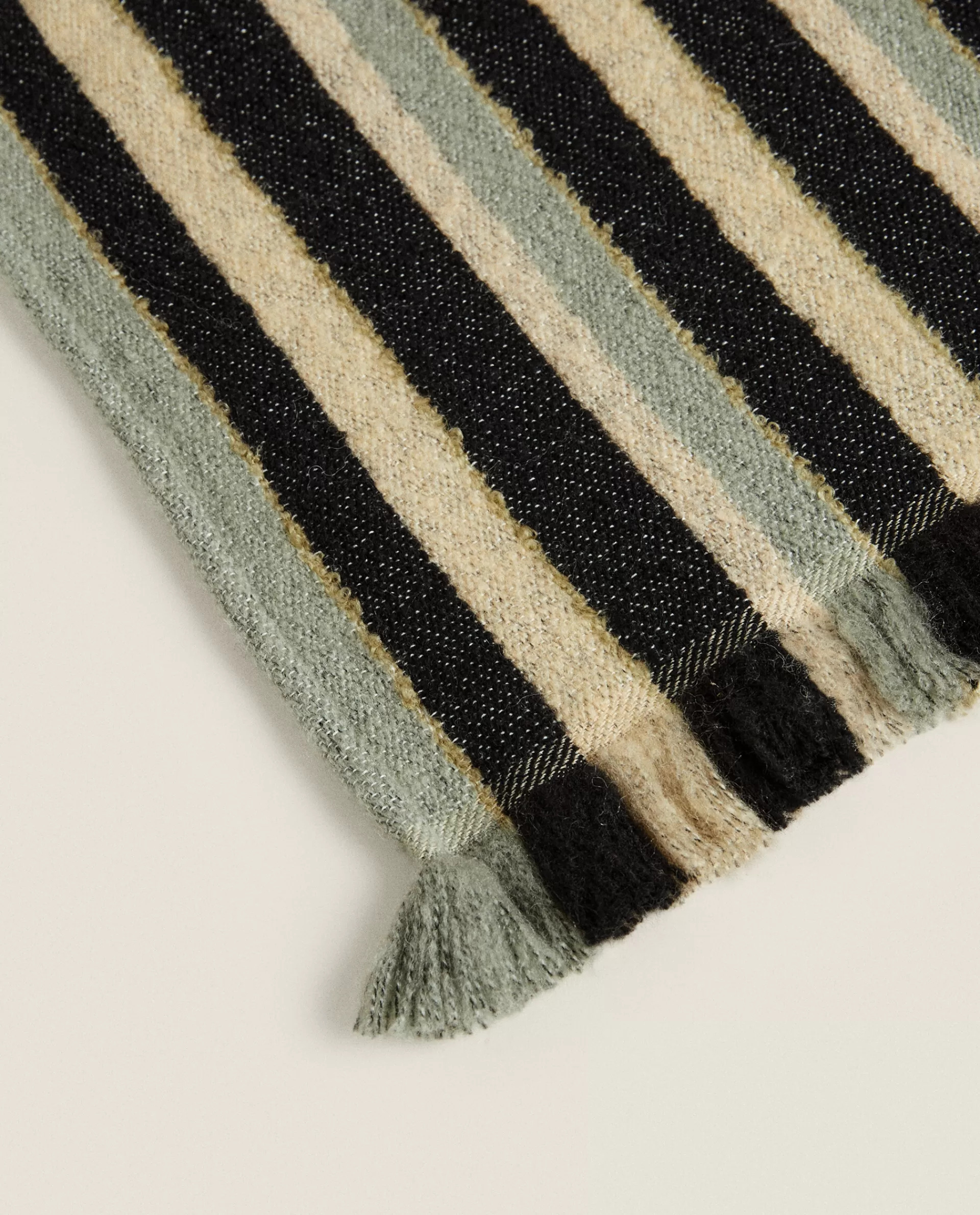 striped_blanket_3-5.webp ZARA Home Striped Blanket Multicolour Best Sale