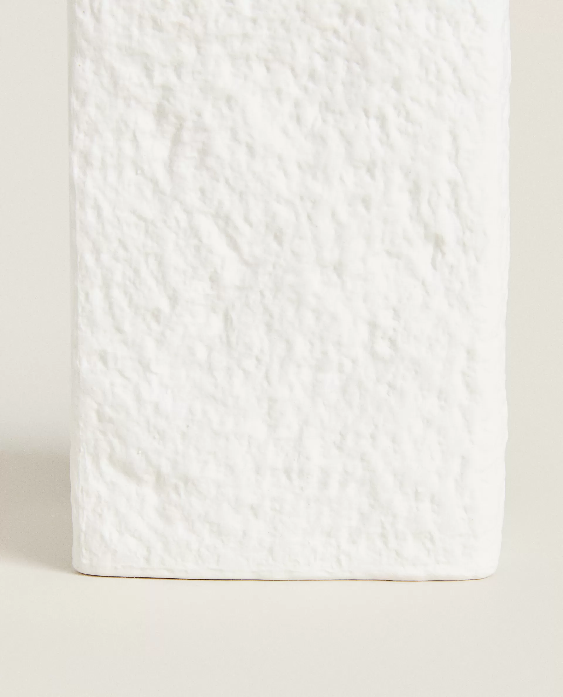 textured_design_ceramic_tumbler_4-1.webp ZARA Home Textured Design Ceramic Tumbler White Best Sale