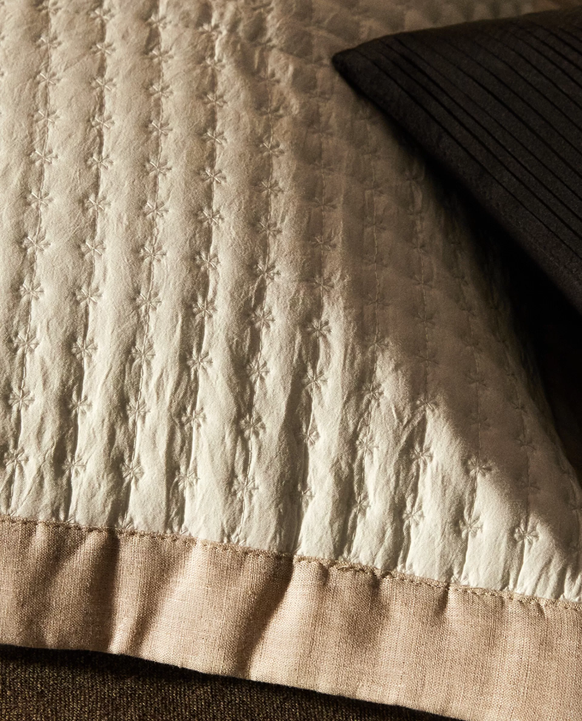 textured_throw_pillow_cover_with_linen_border_2-1.webp ZARA Home Textured Throw Pillow Cover With Linen Border Natural Colour Shop