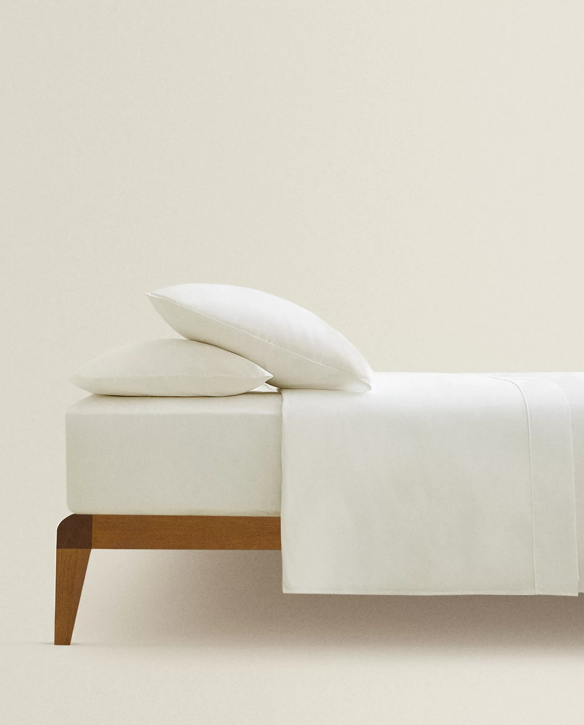 thread_count_cotton_percale_duvet_cover_3-16.webp ZARA Home (300 Thread Count) Cotton Percale Duvet Cover Cream Flash Sale