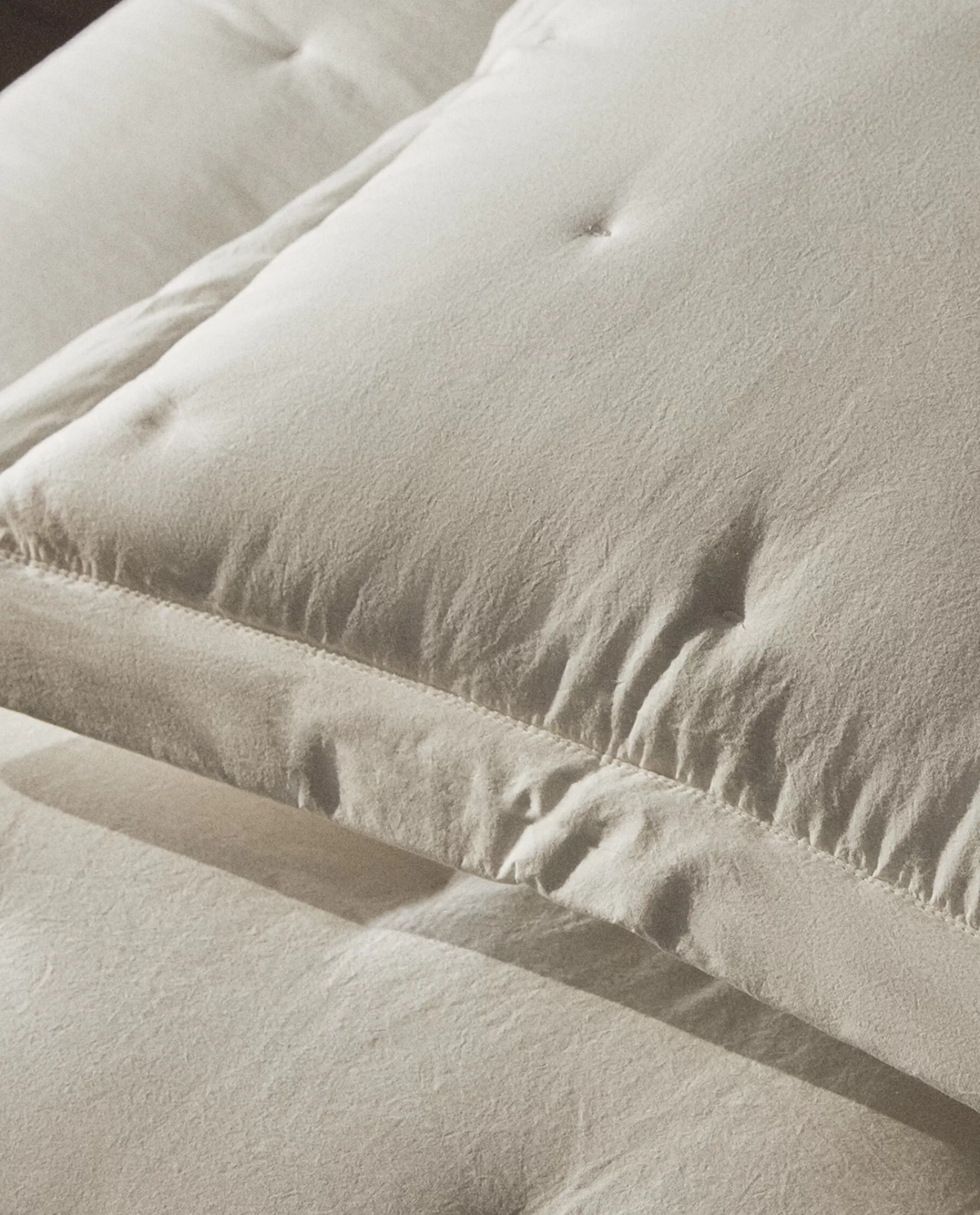 throw_pillow_cover_with_dots_2-7.webp ZARA Home Throw Pillow Cover With Dots White Best Sale