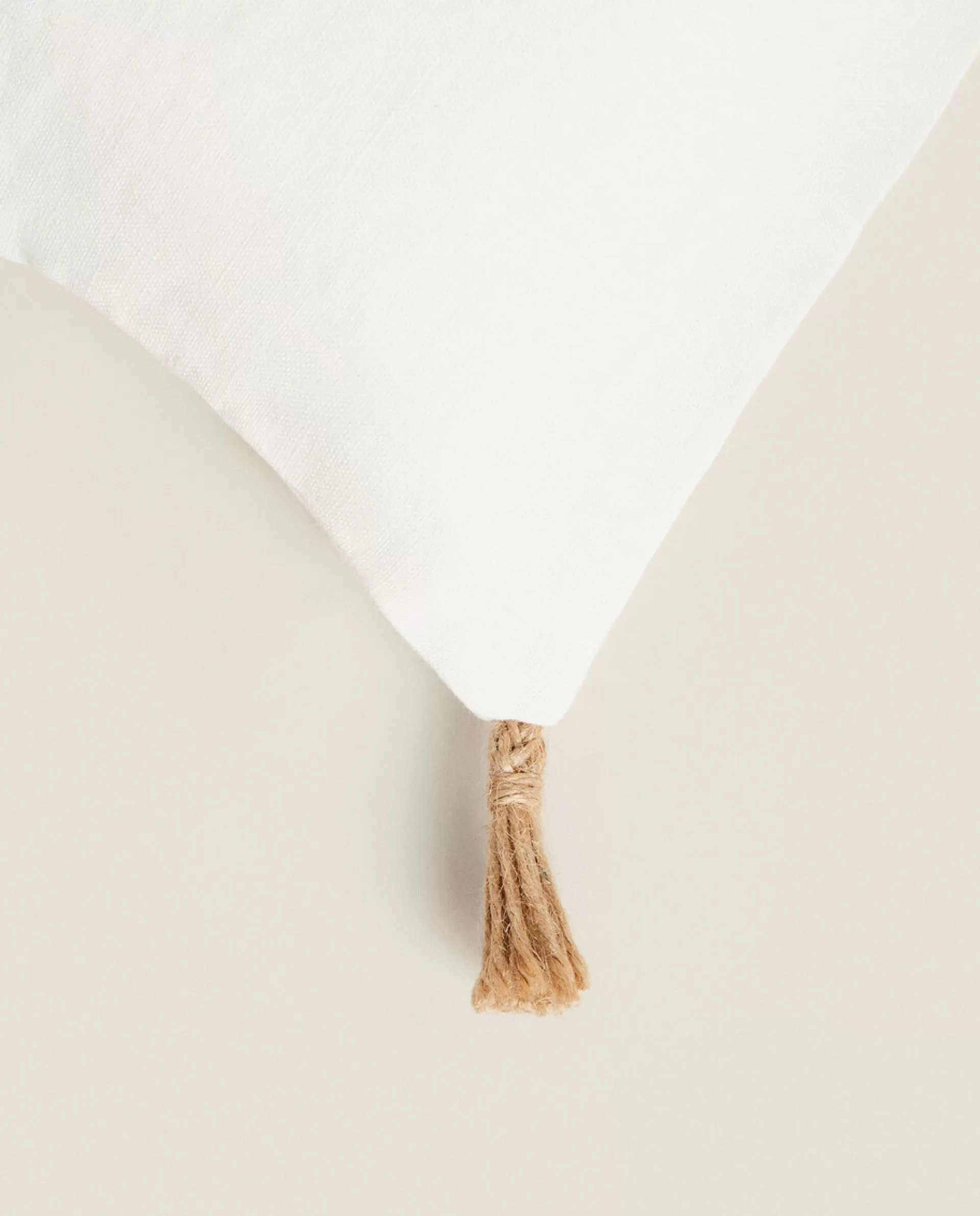 ZARA Home Throw Pillow Cover With Jute Tassels White Best Sale