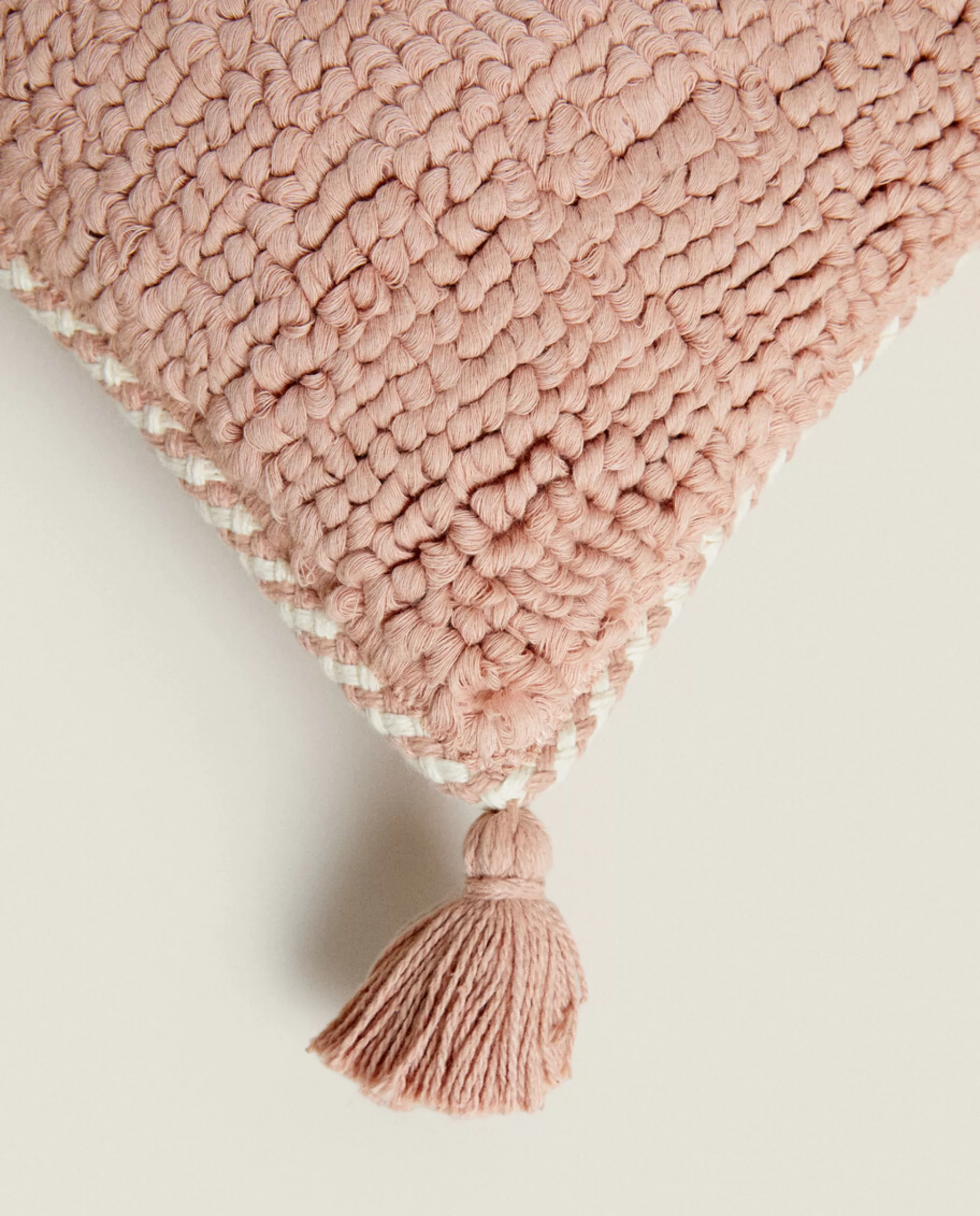 ZARA Home Throw Pillow Cover With Tassels Pink Fashion