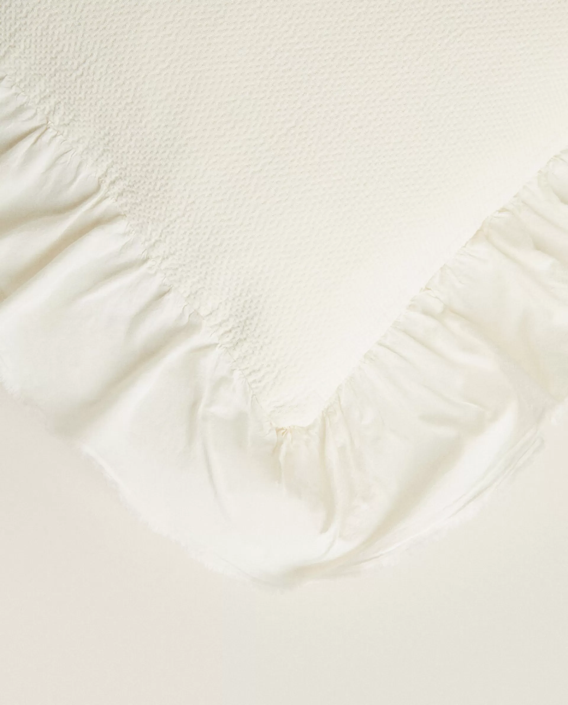 ZARA Home Throw Pillow With Ruffle Trim Cream Cheap