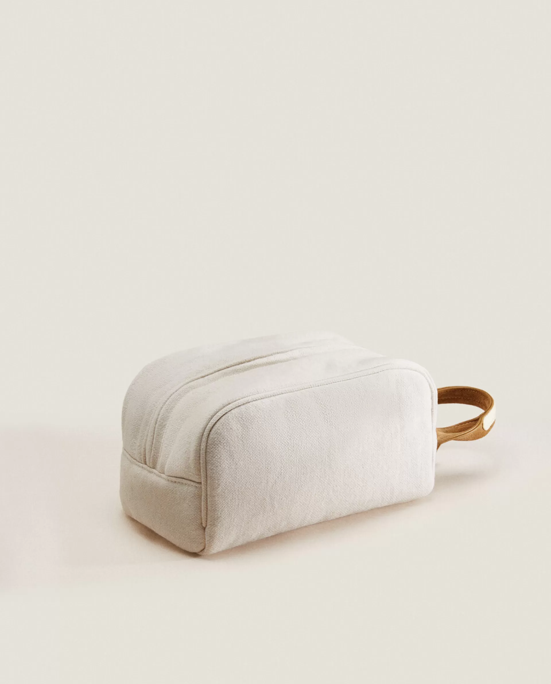 ZARA Home Toiletry Bag With Leather Detail Ecru Online