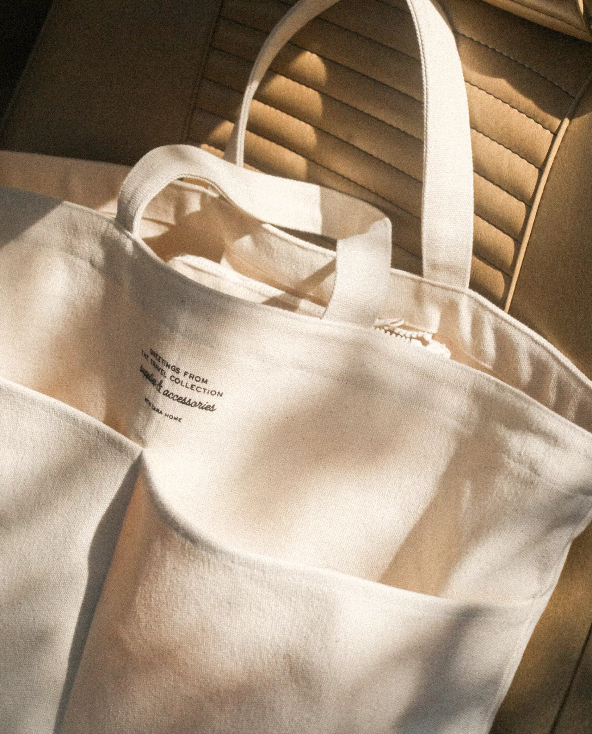 tote_bag_x_saintlazare_2-2.webp ZARA Home Tote Bag X Saint-Lazare Cream Shop