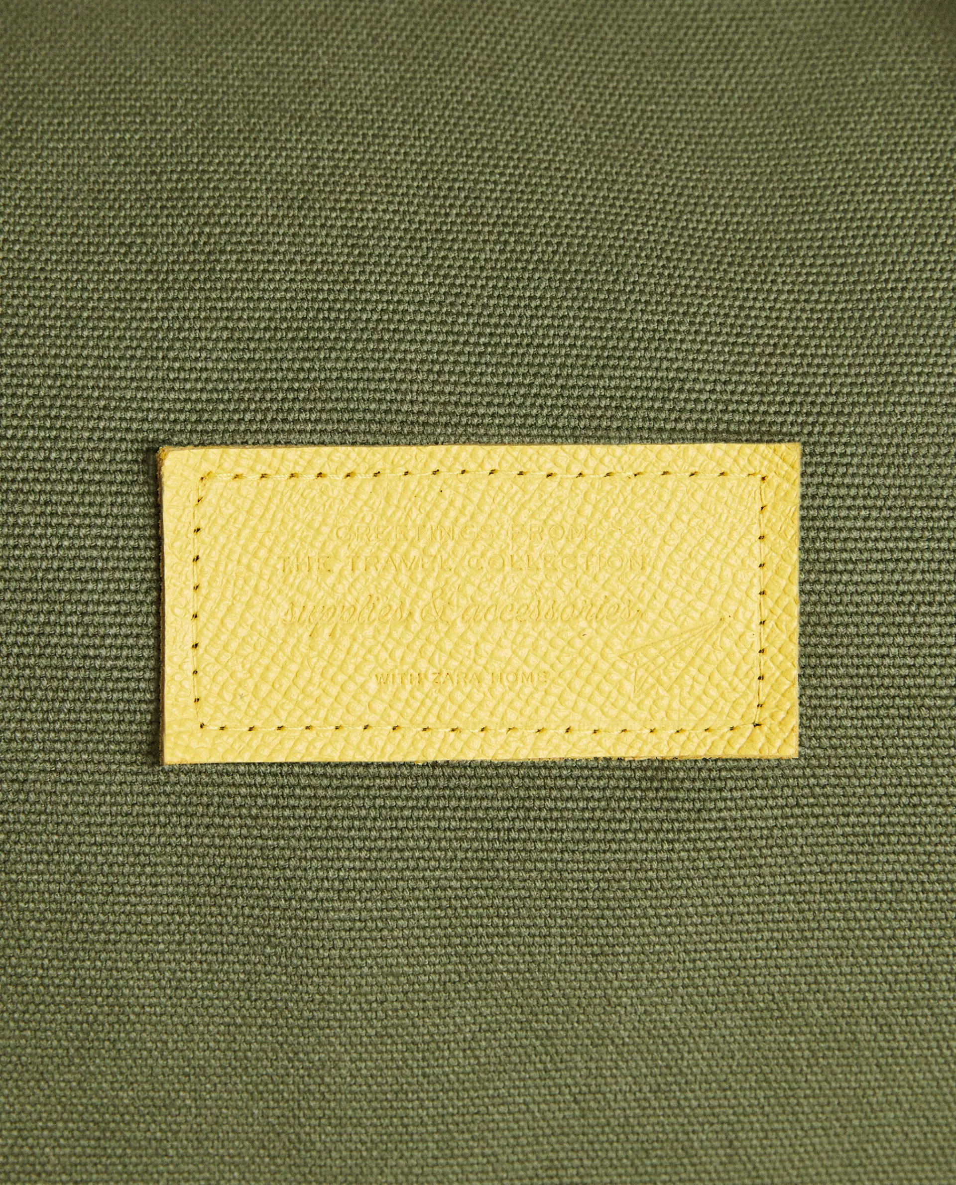 travel_bag_x_saintlazare_4-3.webp ZARA Home Travel Bag X Saint-Lazare Green Hot