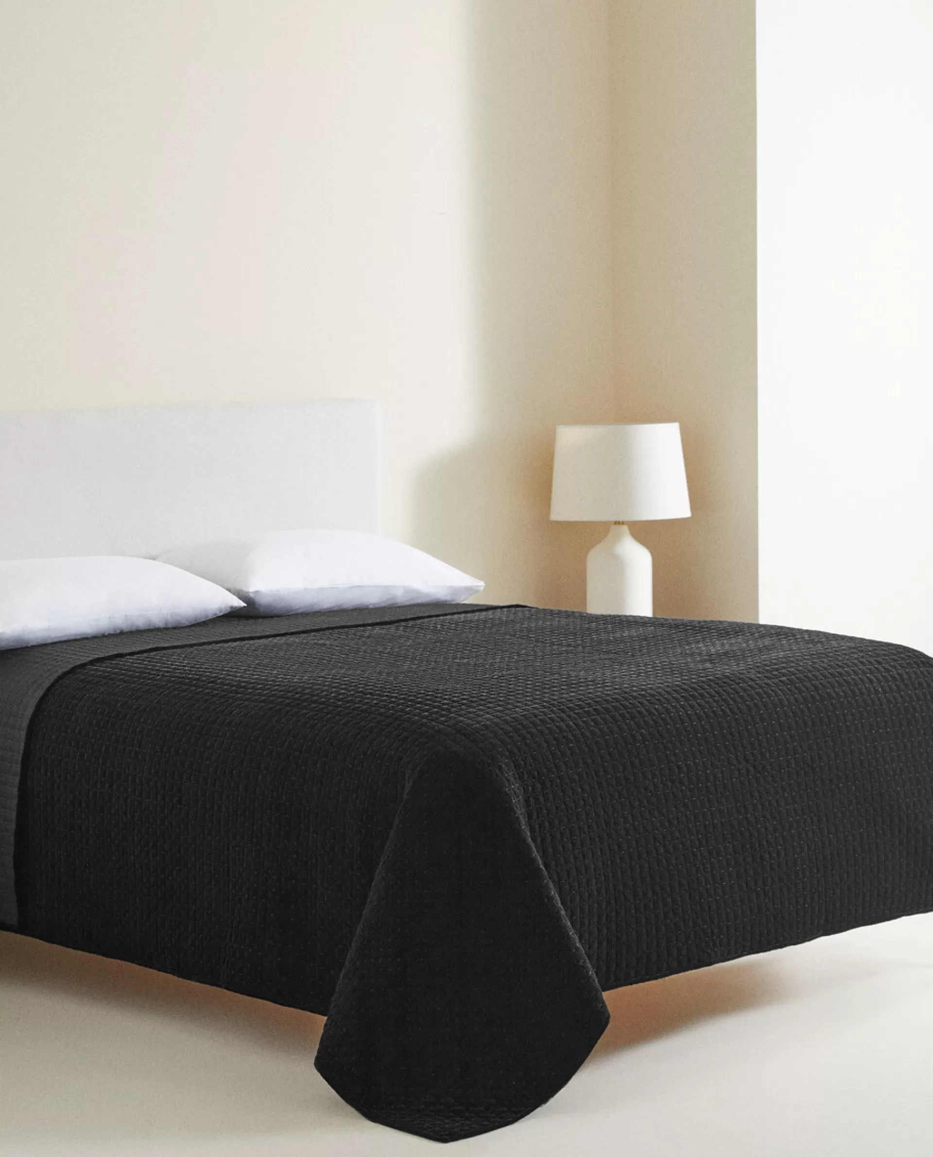 ZARA Home Velvet Quilt Black Outlet