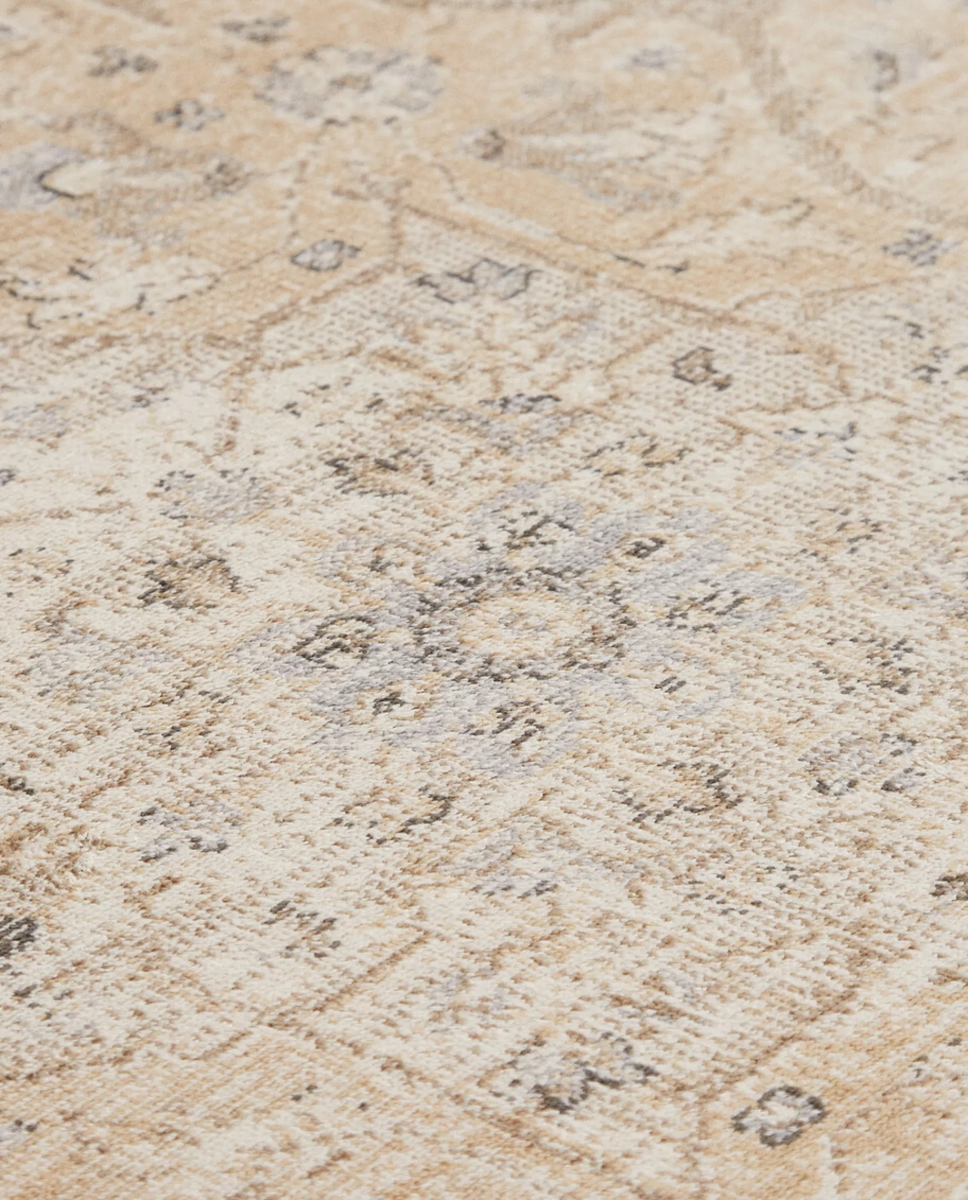 ZARA Home Vintage Style Rug Brown Store