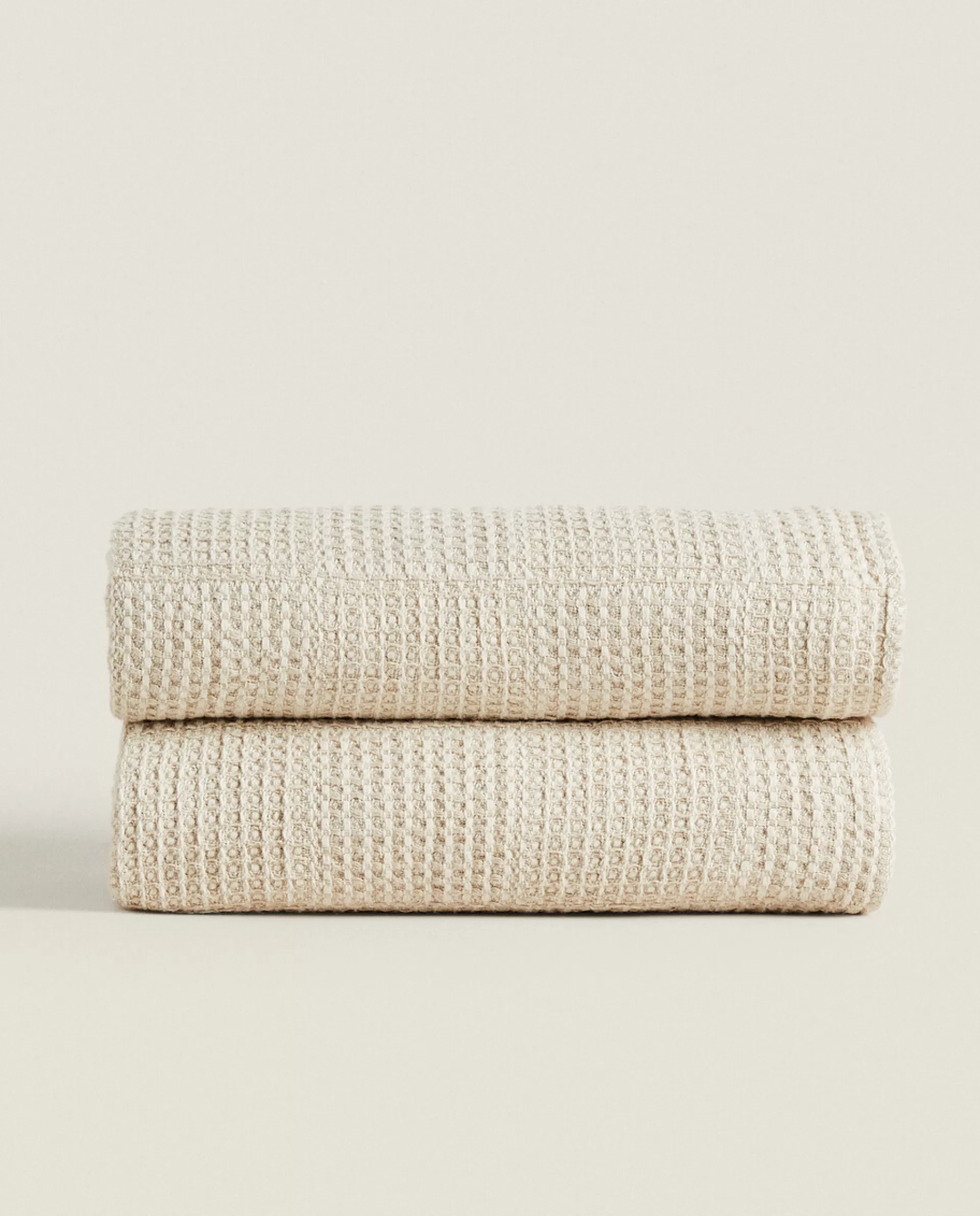 ZARA Home Waffle-Texture Blanket Natural Colour Store