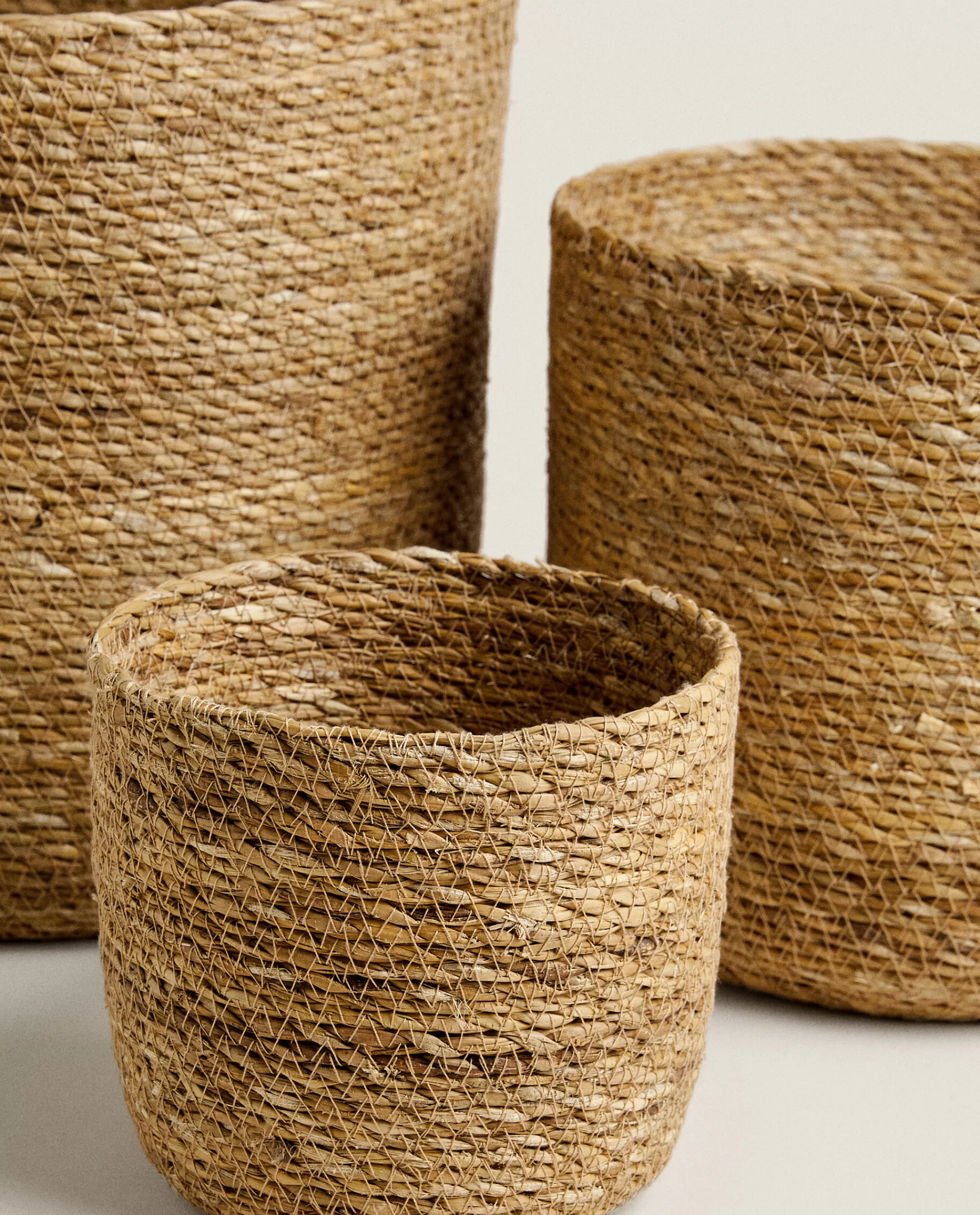 woven_basket_3-1.webp ZARA Home Woven Basket Natural Colour Best