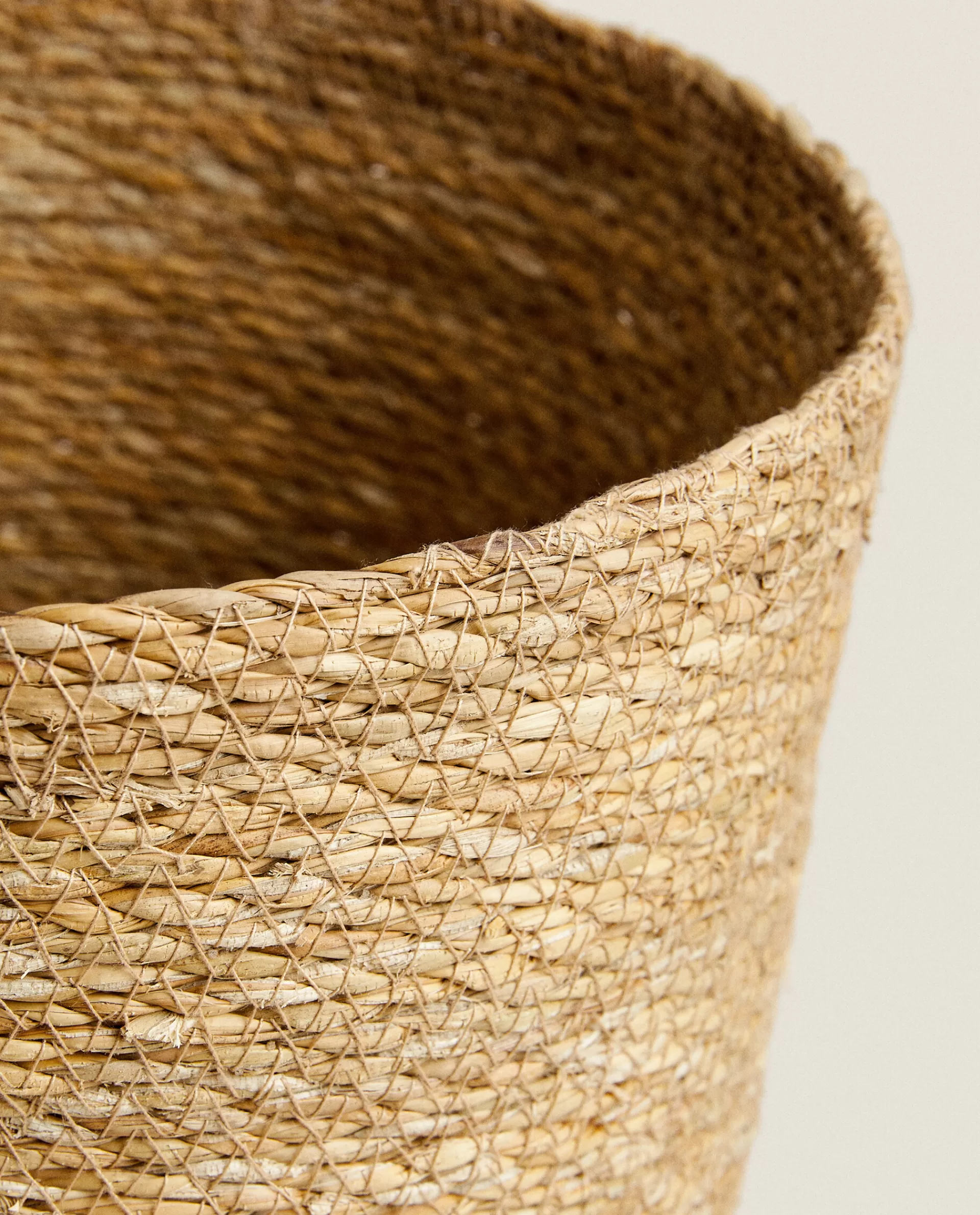 woven_basket_4-1.webp ZARA Home Woven Basket Natural Colour Best